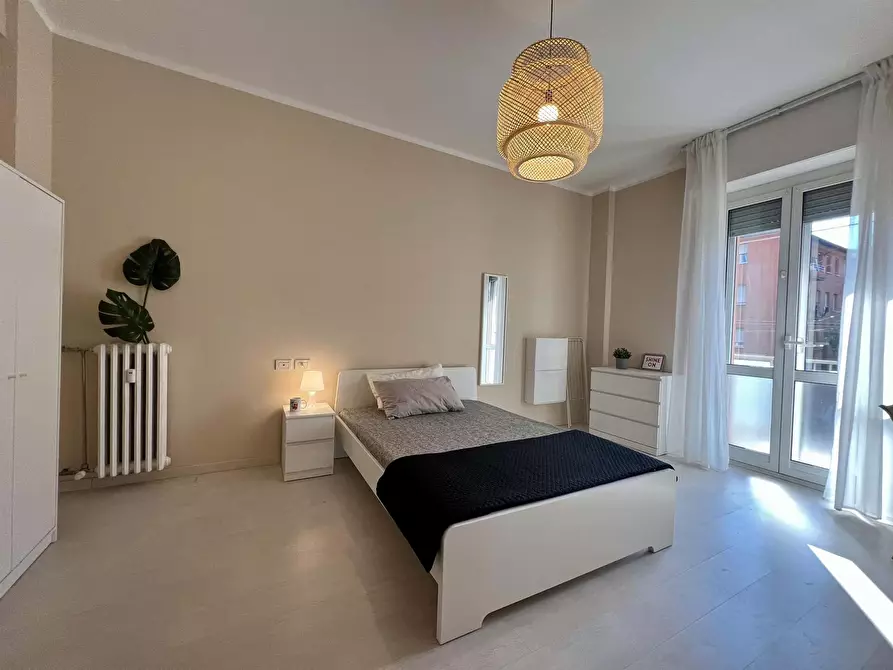 Immagine 2 di Camera in affitto  in Via Toscana56 a Bologna
