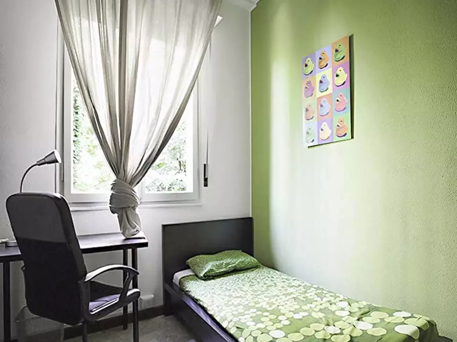 Immagine 6 di Camera in affitto  in Largo Cavalieri di Malta10 a Milano