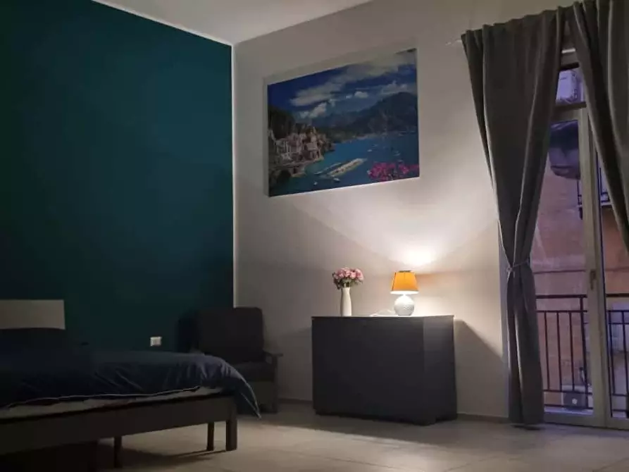 Immagine 27 di Camera in affitto  in Via dei Tribunali268 a Napoli