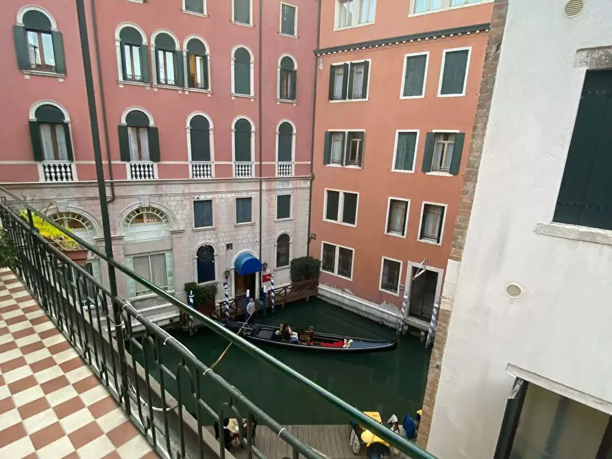 Immagine 7 di Appartamento in affitto  in Calle dei Scoacamini1030 a Venezia