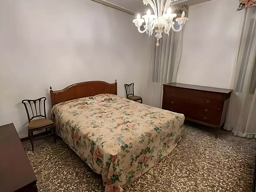 Immagine 16 di Appartamento in affitto  in Santa Croce896 a Venezia