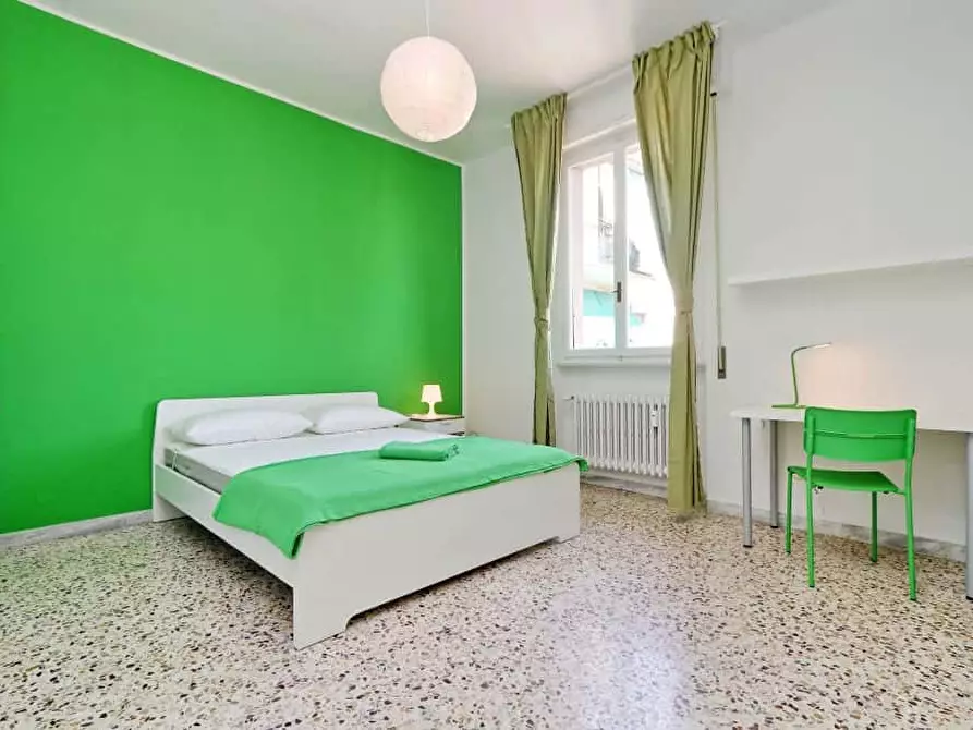 Immagine 4 di Camera in affitto  in Via Vincenzo Bellini56 a Firenze