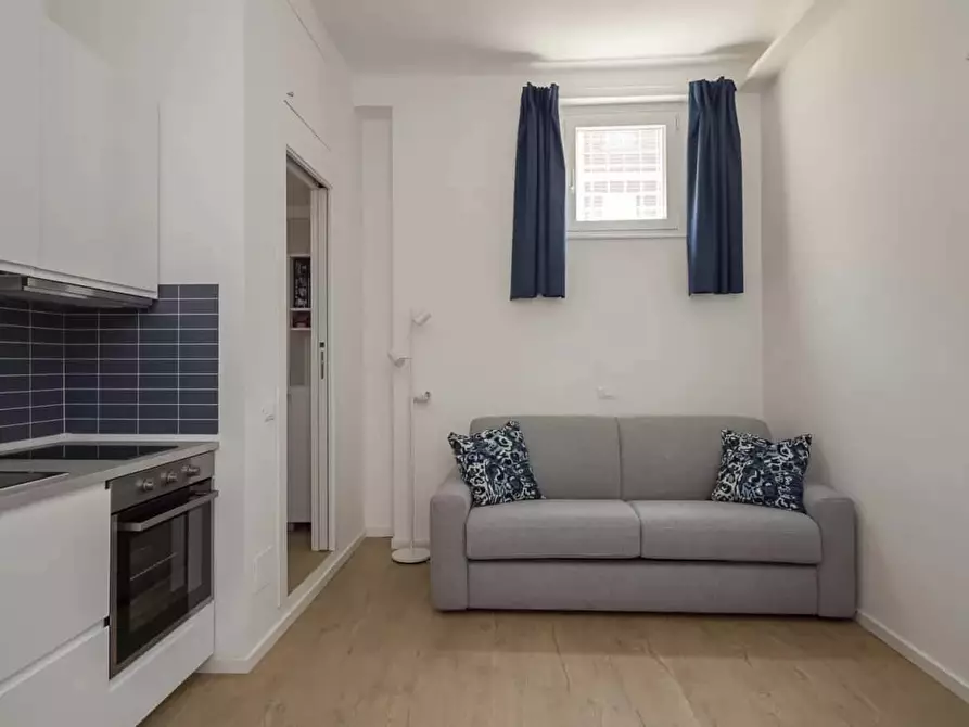 Immagine 12 di Appartamento in affitto  in Via Accademia53 a Milano