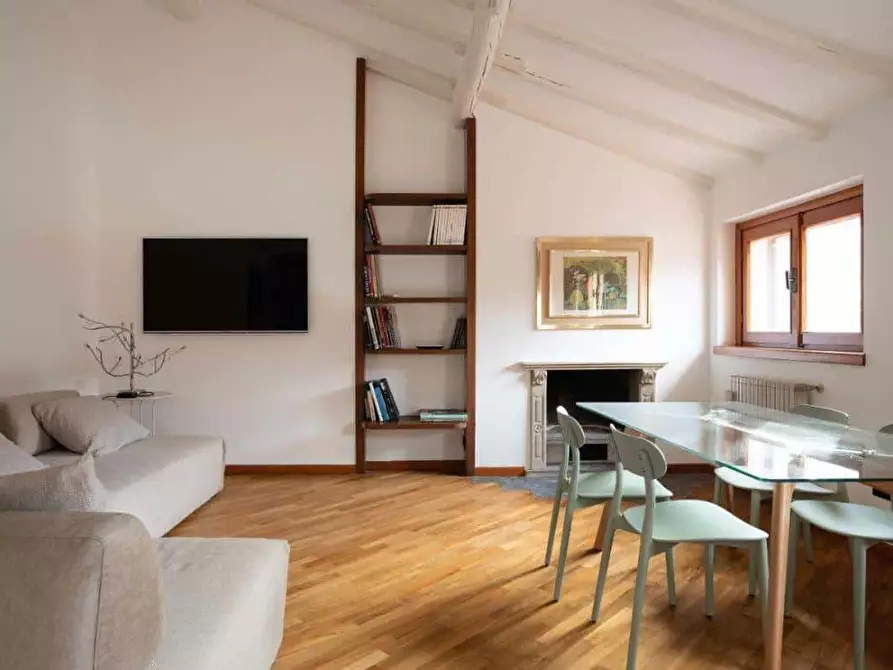 Immagine 1 di Appartamento in affitto  in Via Varese14 a Milano