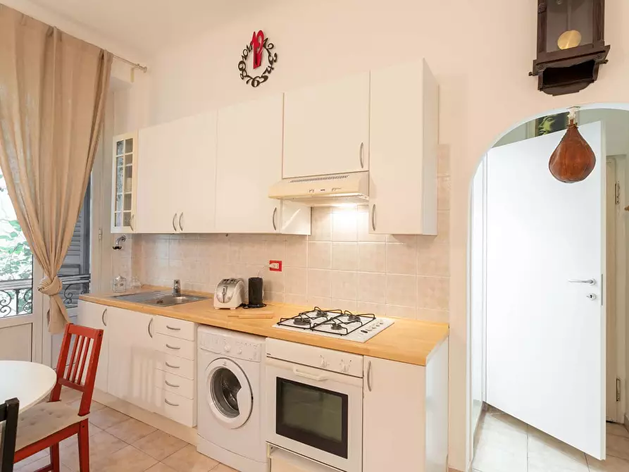 Immagine 19 di Appartamento in affitto  in Via Lecco5 a Milano
