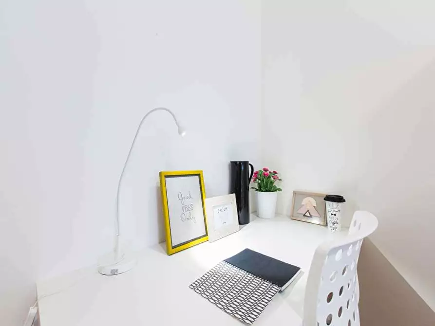 Immagine 1 di Camera in affitto  in Via Leone Tolstoi64 a Milano