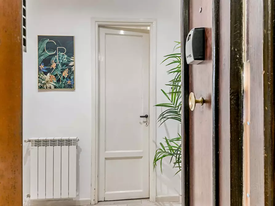 Immagine 18 di Appartamento in affitto  in Via Laura Mantegazza3 a Roma
