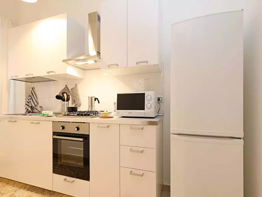 Immagine 11 di Camera in affitto  in Via Oderisi da Gubbio198 a Roma