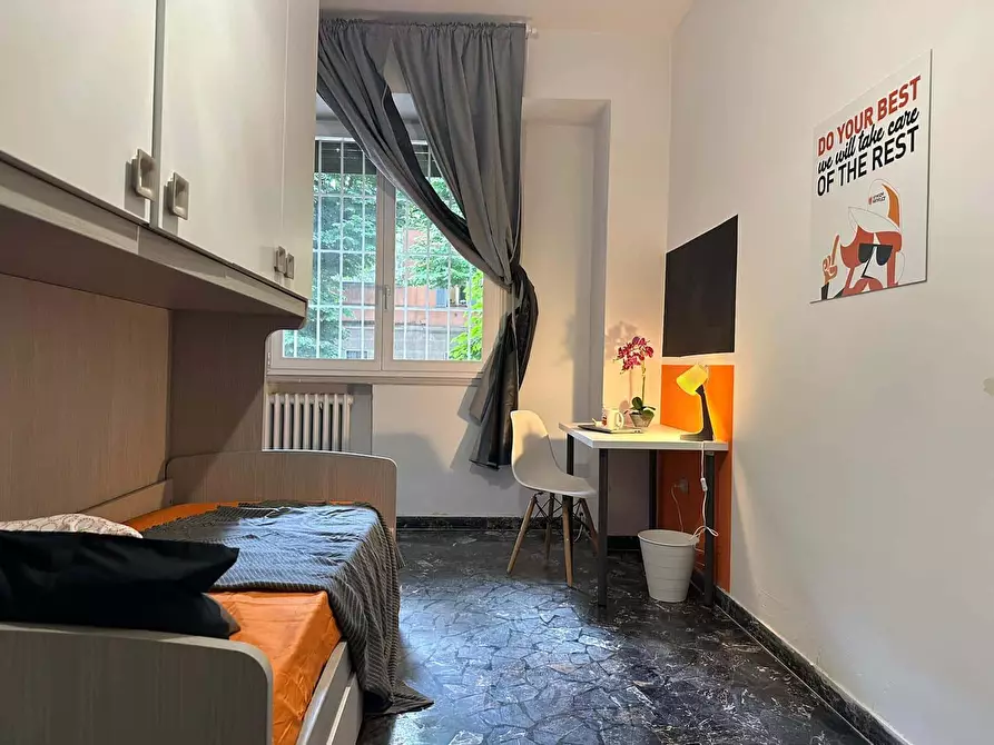 Immagine 4 di Camera in affitto  in Viale Alfredo Oriani31 a Bologna