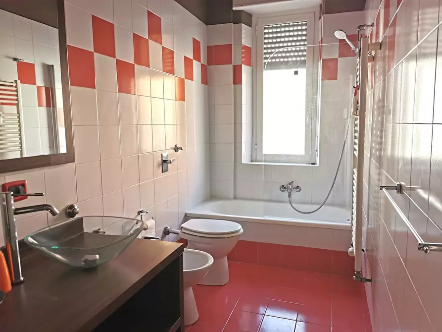 Immagine 2 di Appartamento in affitto  in Via Emilio Faà di Bruno14 a Milano