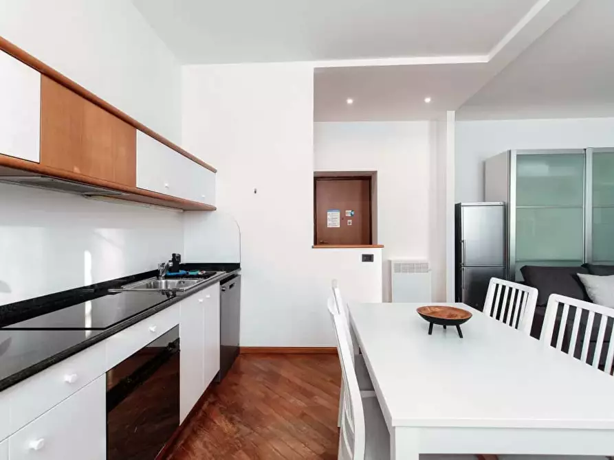 Immagine 16 di Appartamento in affitto  in Via Luigi Cadorna5 a Como