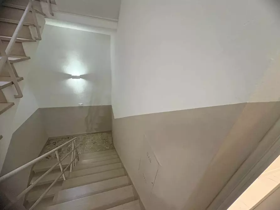 Immagine 14 di Camera in affitto  in Via Cassia29 a Firenze