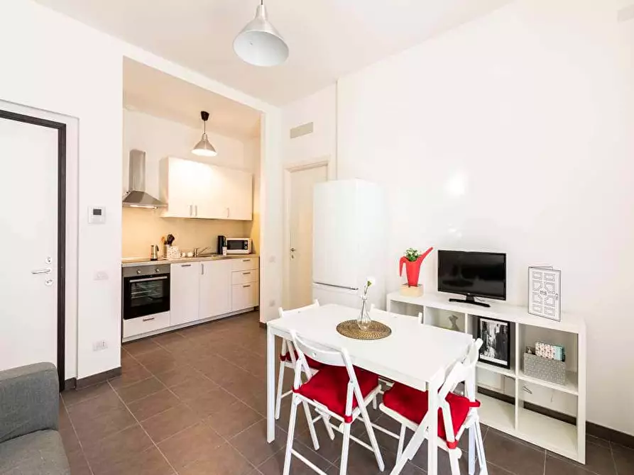 Immagine 18 di Camera in affitto  in Via Gardone5 a Milano