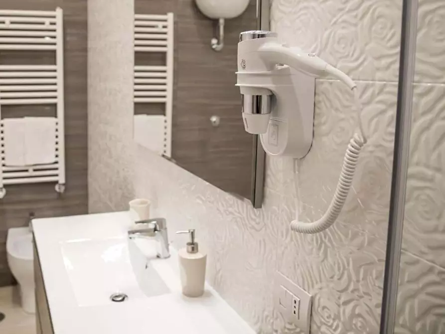 Immagine 28 di Appartamento in affitto  in Via Sacra11 a Pompei