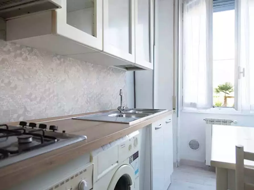 Immagine 9 di Appartamento in affitto  in Via Barona25 a Milano