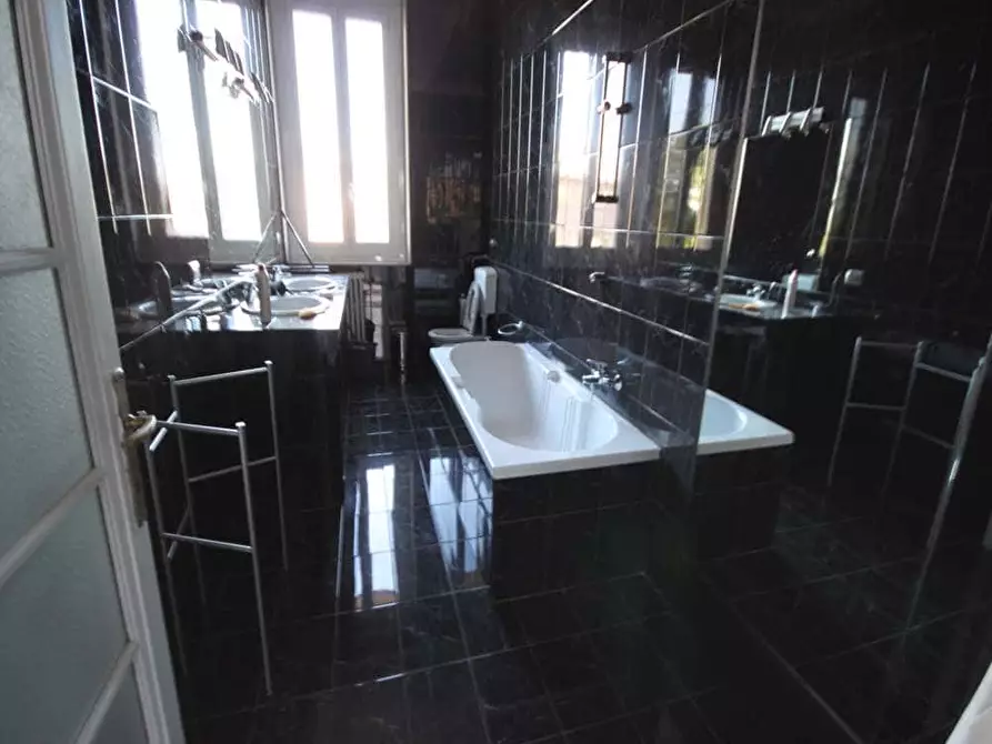 Immagine 16 di Camera in affitto  in Via Bernina41 a Milano