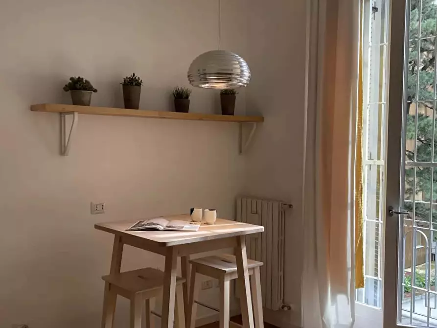 Immagine 9 di Appartamento in affitto  in Via Caccialepori41 a Milano