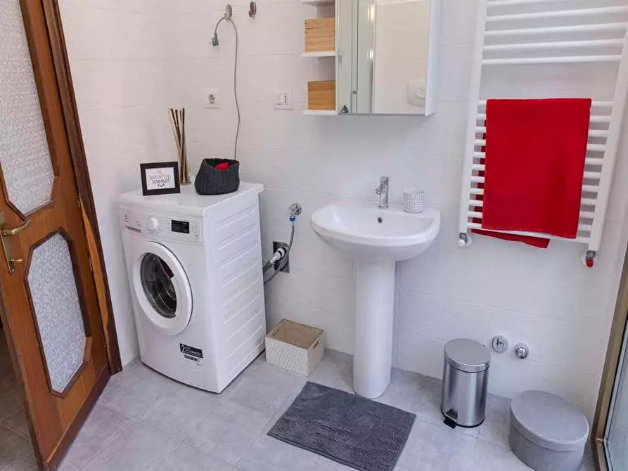 Immagine 28 di Camera in affitto  in Viale Giovanni Vicini20 a Bologna