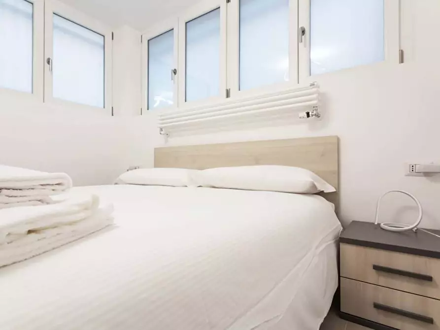 Immagine 15 di Appartamento in affitto  in Via Val Strona6 a Milano