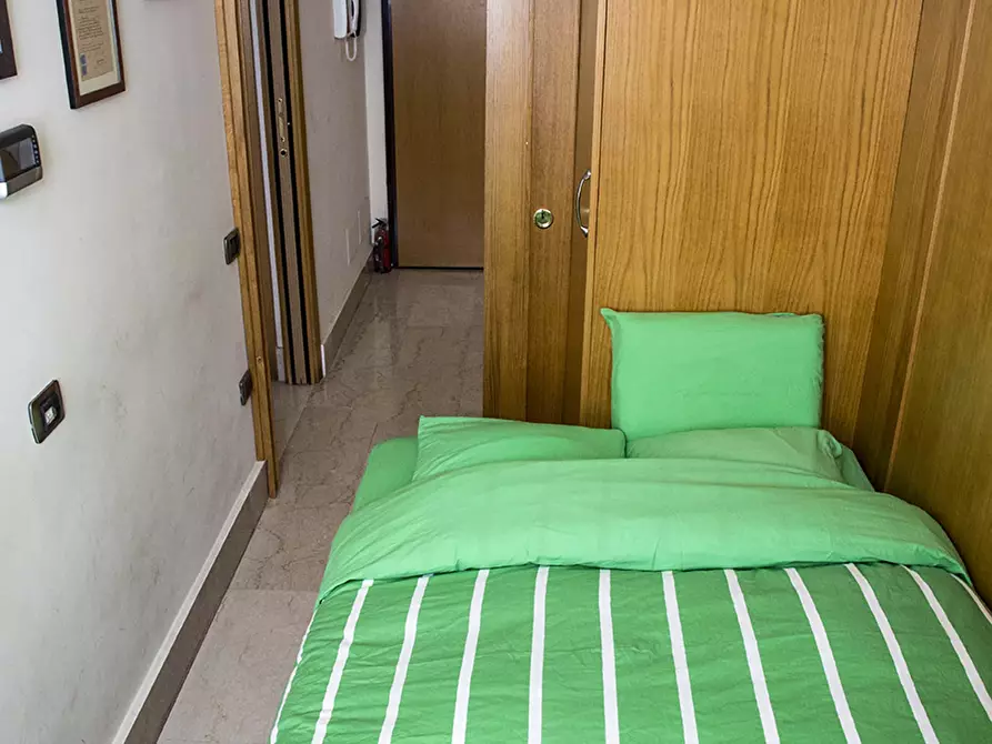 Immagine 29 di Appartamento in affitto  in Via Casilina3u a Roma