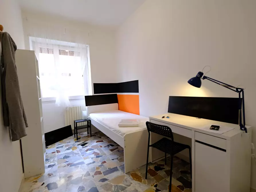 Immagine 5 di Camera in affitto  in Via Nizza29 a Sassari