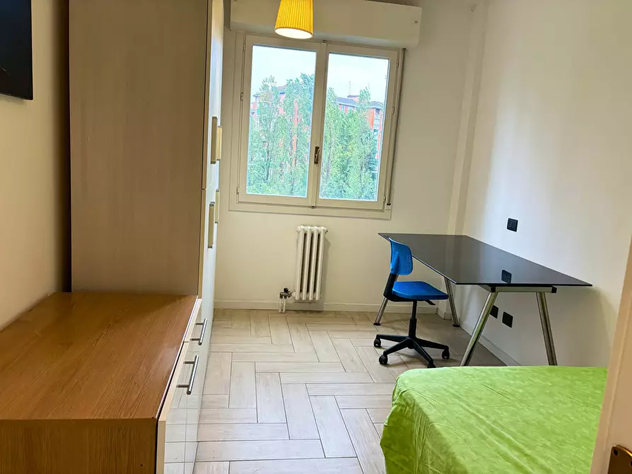 Immagine 3 di Camera in affitto  in Via Angelo de Gasperis2 a Milano