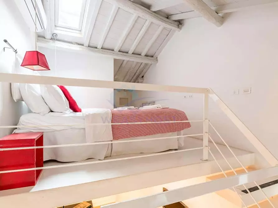 Immagine 23 di Appartamento in affitto  in Via Di Ponte Sisto72 a Roma