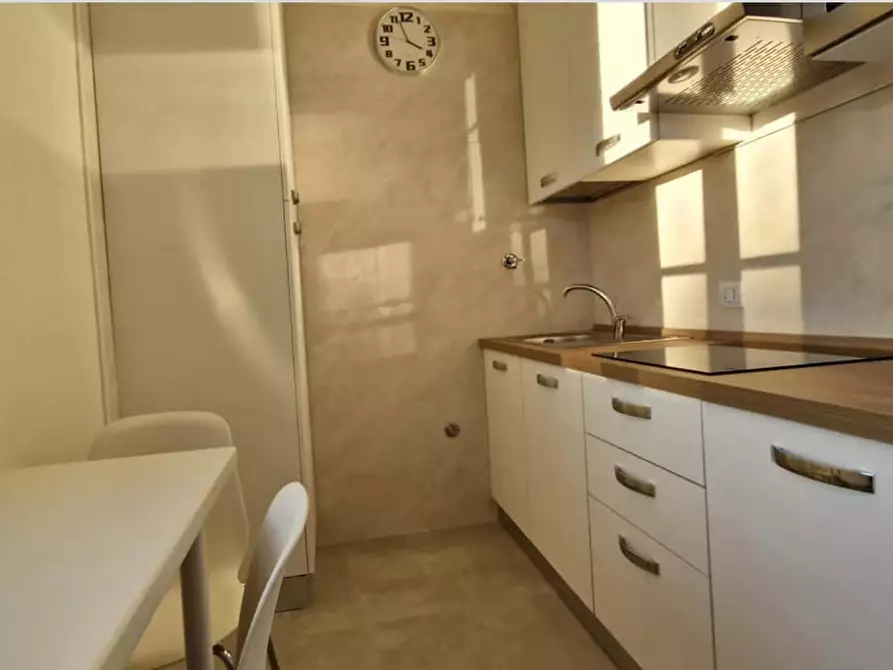 Immagine 8 di Appartamento in affitto  in Via Giuseppe Massarenti2 a Bologna