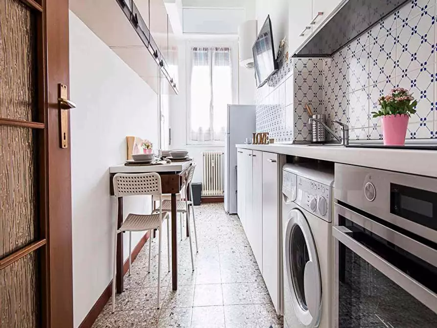 Immagine 13 di Camera in affitto  in Viale Emilio Caldara30 a Milano