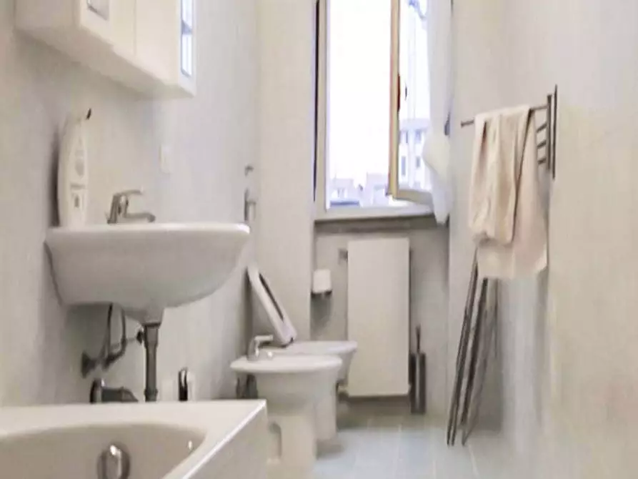 Immagine 11 di Camera in affitto  in Viale Campania29 a Milano