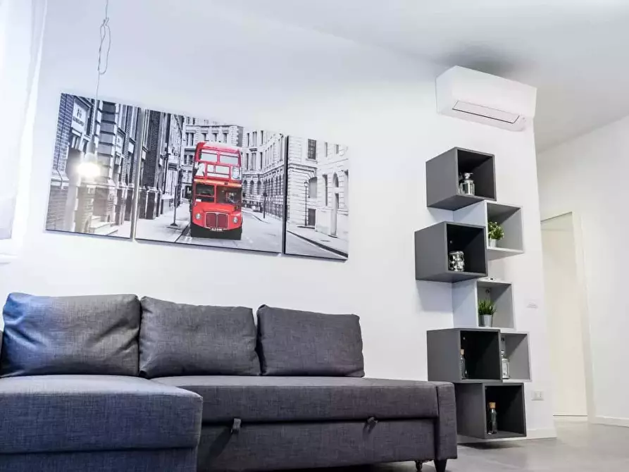 Immagine 22 di Appartamento in affitto  in Via San Gerolamo Emiliani1 a Milano