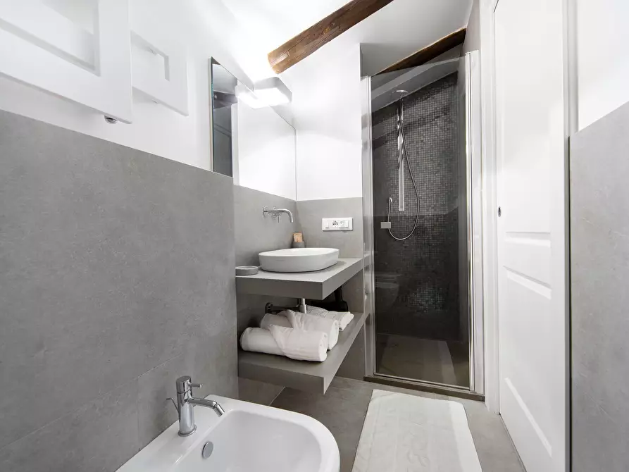 Immagine 25 di Appartamento in affitto  in Via dell'Indipendenza24 a Bologna