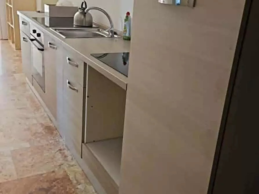 Immagine 6 di Camera in affitto  in Via Giuseppe la Farina47 a Firenze