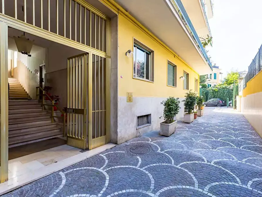 Immagine 13 di Appartamento in affitto  in Viale Nicola Fornelli16 a Napoli