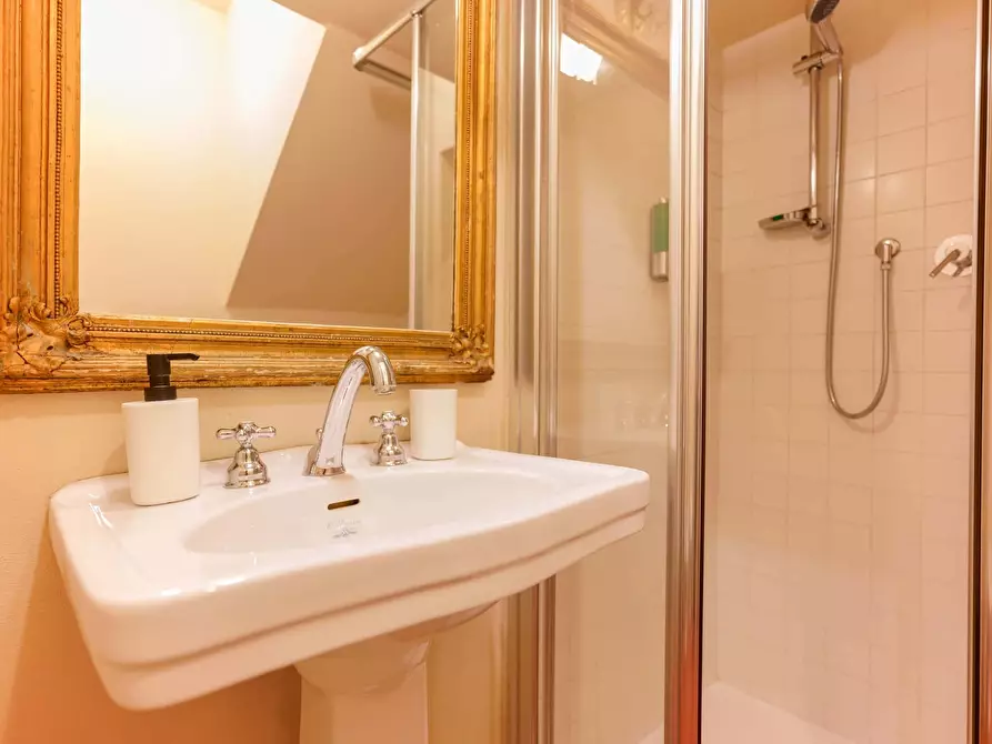 Immagine 8 di Appartamento in affitto  in Via Armando Quadri2 a Bologna