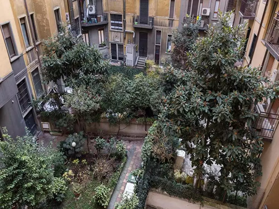 Immagine 14 di Camera in affitto  in Via Giulio Tarra1 a Milano