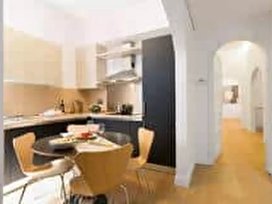 Immagine 3 di Appartamento in affitto  in Lungarno della Zecca Vecchia30 a Firenze