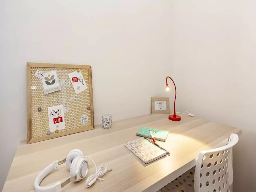 Immagine 3 di Camera in affitto  in Via Giuseppe Regaldi19 a Milano