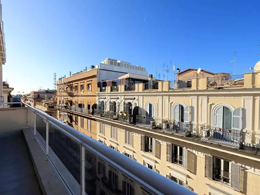 Immagine 10 di Appartamento in affitto  in Via Flavia93 a Roma