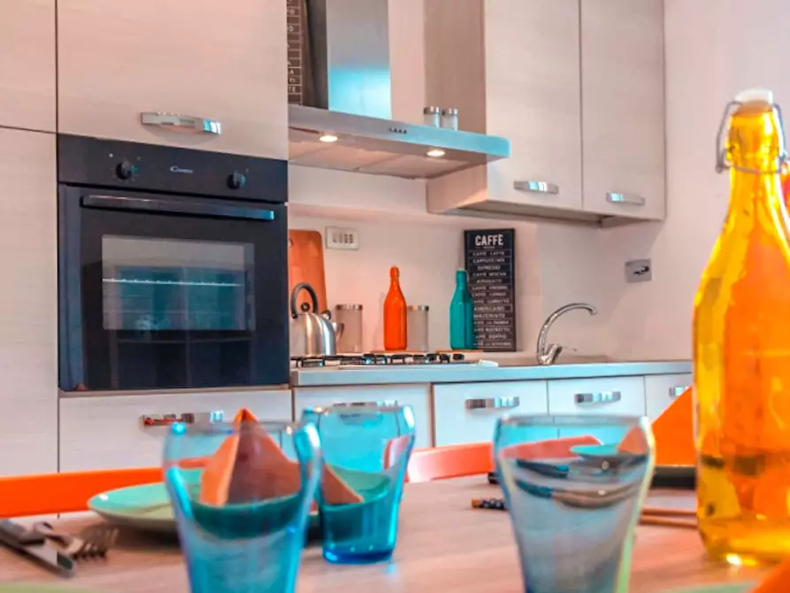 Immagine 28 di Camera in affitto  in Piazza Emanuele Filiberto a Torino