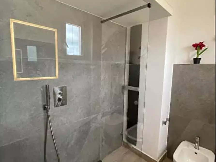 Immagine 25 di Appartamento in affitto  in Via Torri in Sabina14 a Roma