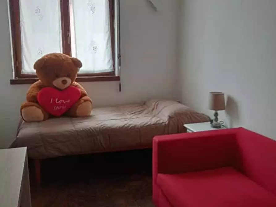 Immagine 1 di Camera in affitto  in Via Natale Battaglia a Milano