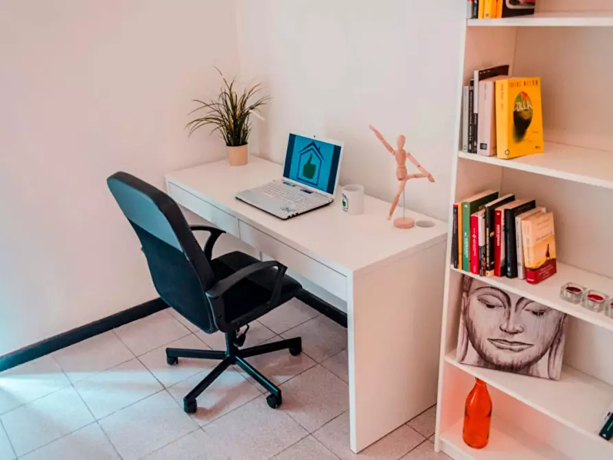 Immagine 4 di Camera in affitto  in Via Alfonso Bonafous2 a Torino