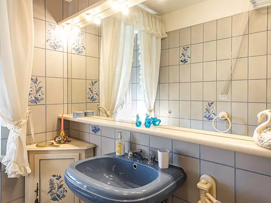 Immagine 24 di Appartamento in affitto  in Viale Lazzaro Papi117 a Lucca