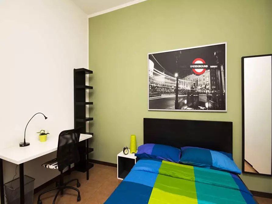 Immagine 5 di Camera in affitto  in Via Vincenzo Foppa32 a Milano