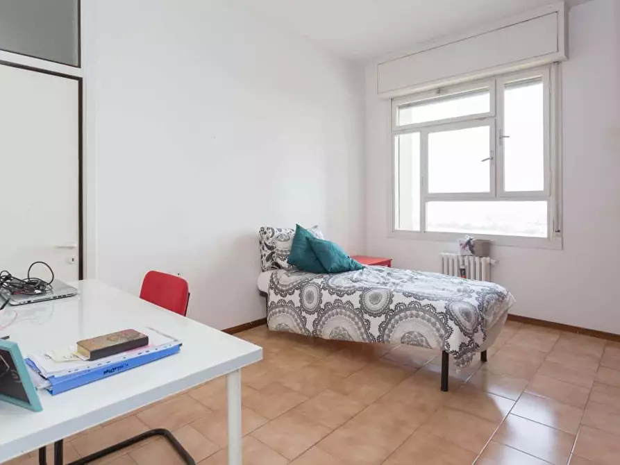 Immagine 2 di Camera in affitto  in Via Michele Saponaro a Milano