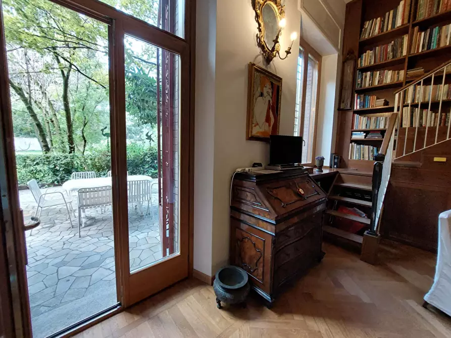 Immagine 13 di Appartamento in affitto  in Via Cappuccio3 a Milano