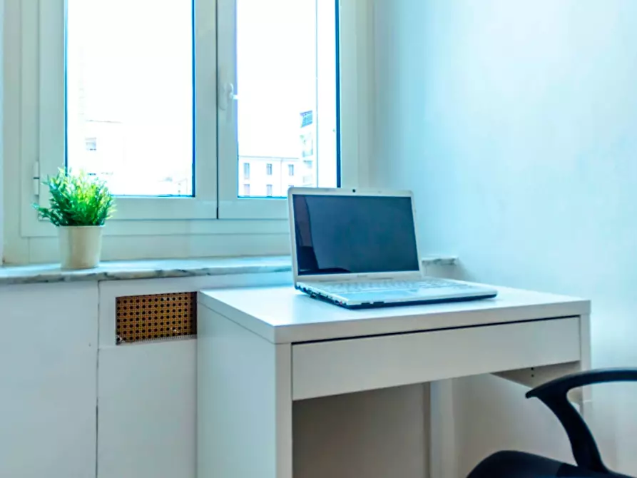 Immagine 2 di Camera in affitto  in Corso Sebastopoli a Torino