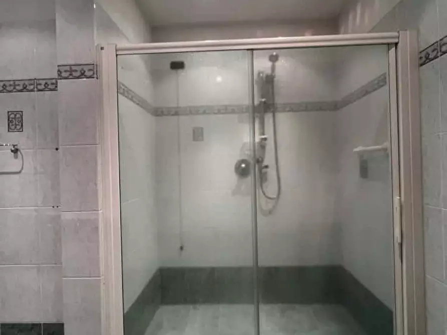 Immagine 14 di Camera in affitto  in Via Giuseppe la Farina47 a Firenze