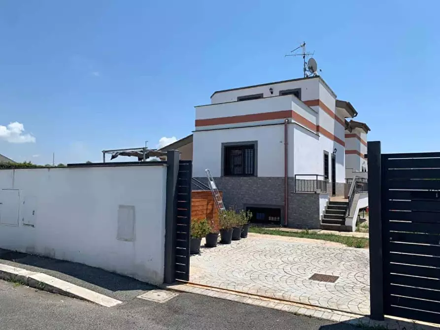 Immagine 23 di Appartamento in affitto  in via Giorgio Bassani72 a Roma